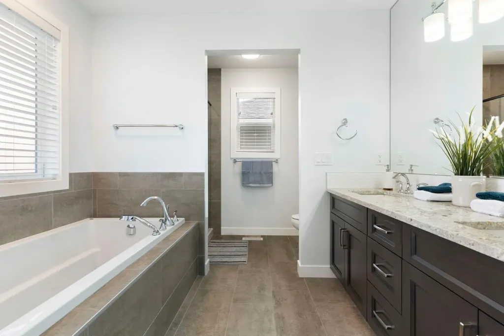 99 Ridge View Close Cochrane AB T4C 0P8