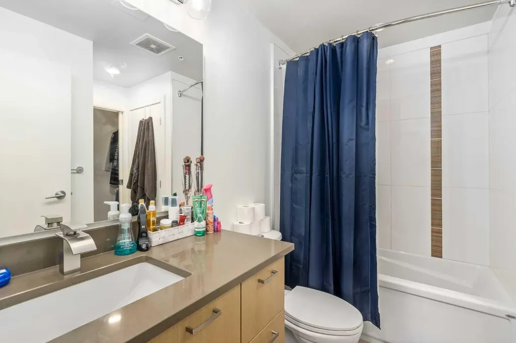 721 4 Street NE Calgary AB T2E 3S7