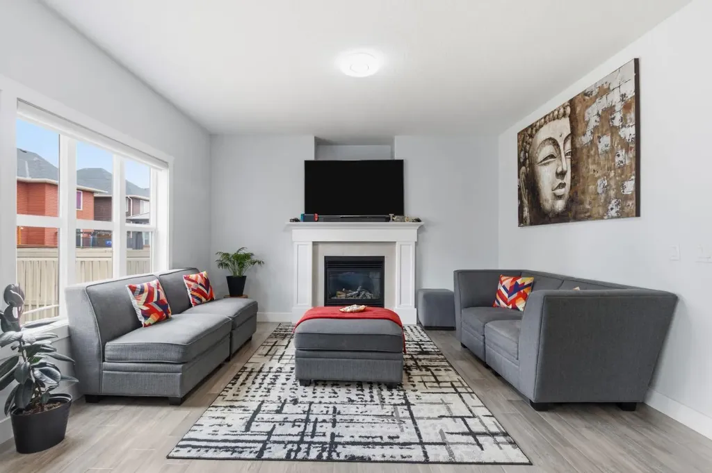 279 Baywater Way SW Airdrie AB T4B3V6