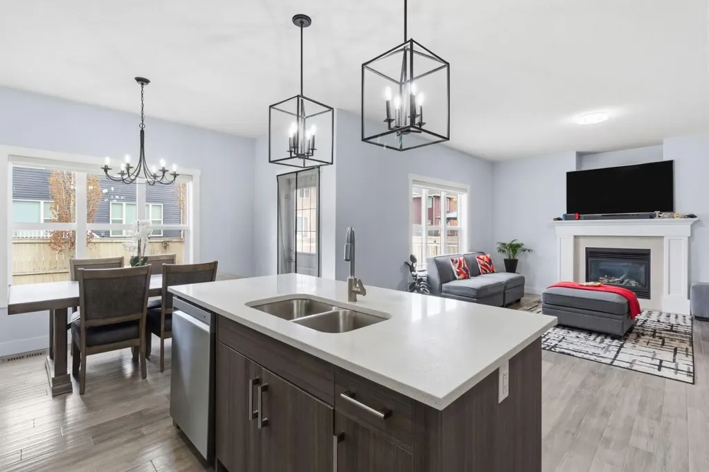 279 Baywater Way SW Airdrie AB T4B3V6
