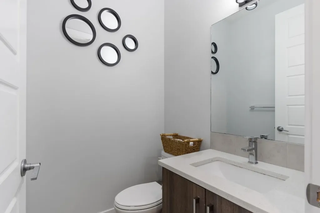279 Baywater Way SW Airdrie AB T4B3V6