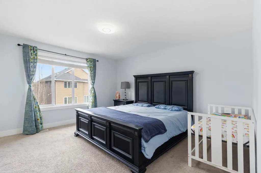 279 Baywater Way SW Airdrie AB T4B3V6