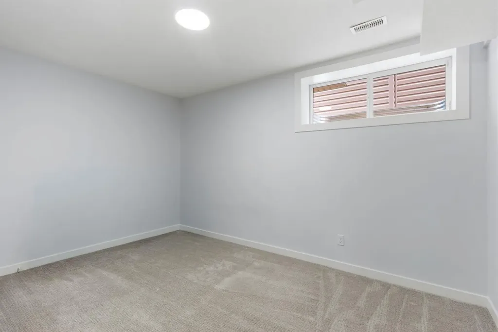 279 Baywater Way SW Airdrie AB T4B3V6