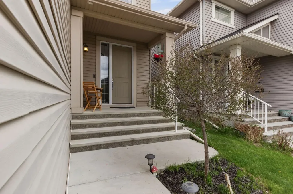 279 Baywater Way SW Airdrie AB T4B3V6
