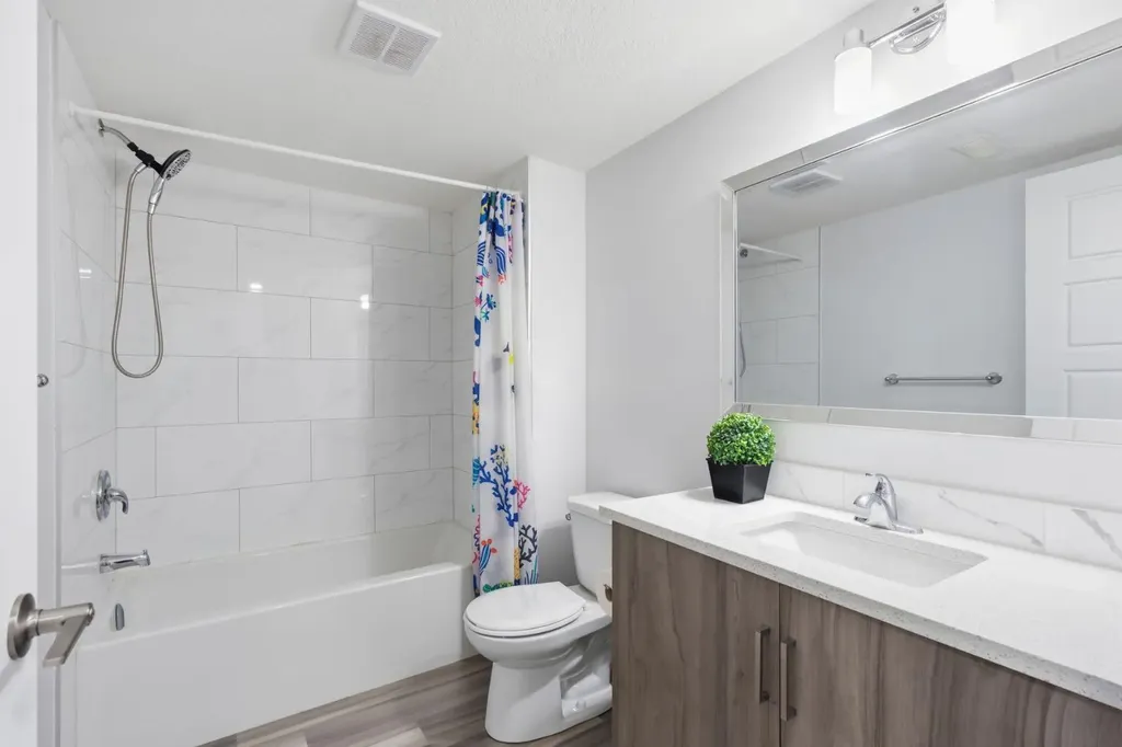 279 Baywater Way SW Airdrie AB T4B3V6
