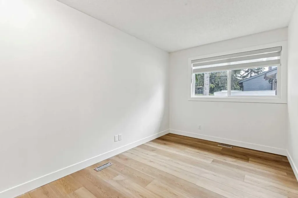 2520 Palliser Drive SW Calgary AB T2V 4S9