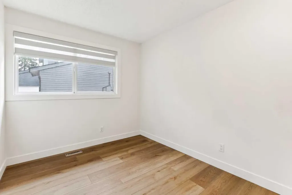 2520 Palliser Drive SW Calgary AB T2V 4S9