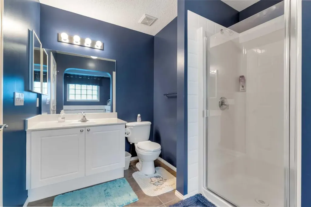 15 Saddletree Drive NE Calgary AB T3J 5C7