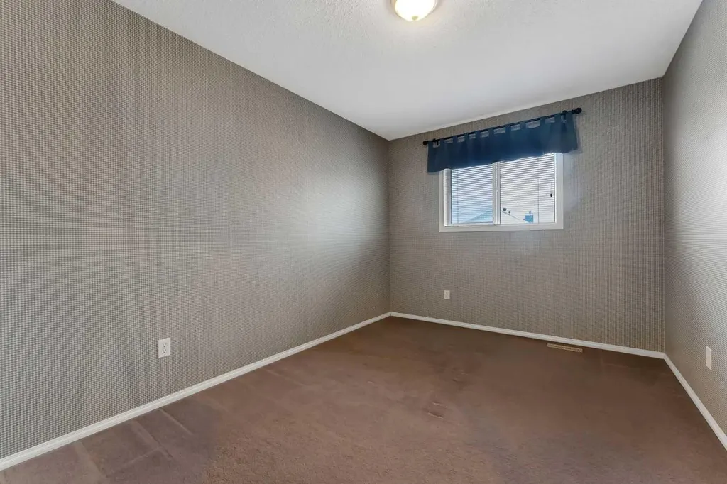 15 Saddletree Drive NE Calgary AB T3J 5C7