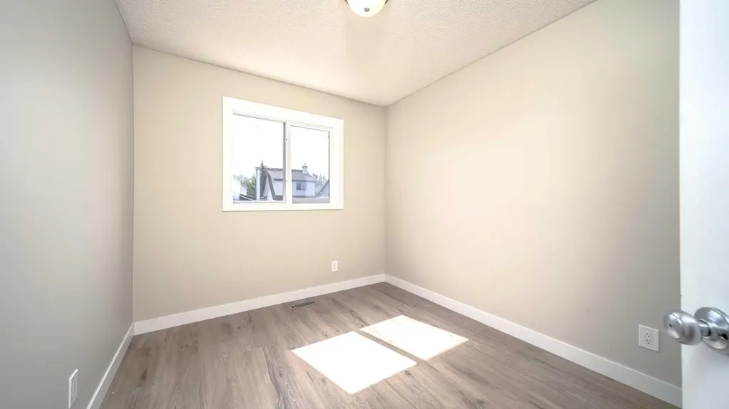 367 Copperfield Heights SE Calgary AB T2Z 4R3