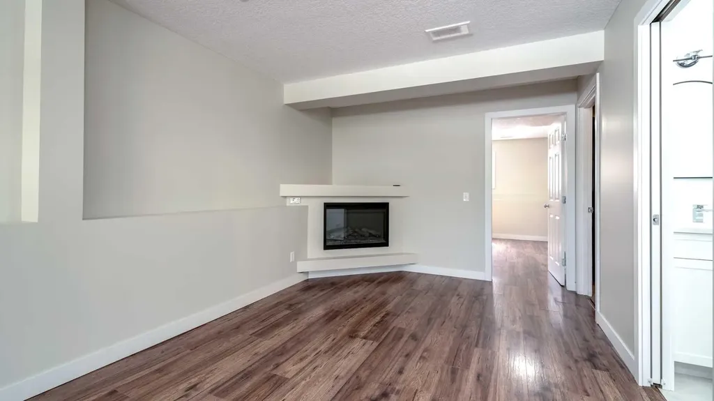 367 Copperfield Heights SE Calgary AB T2Z 4R3