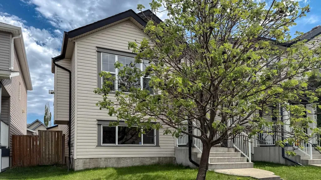367 Copperfield Heights SE Calgary AB T2Z 4R3