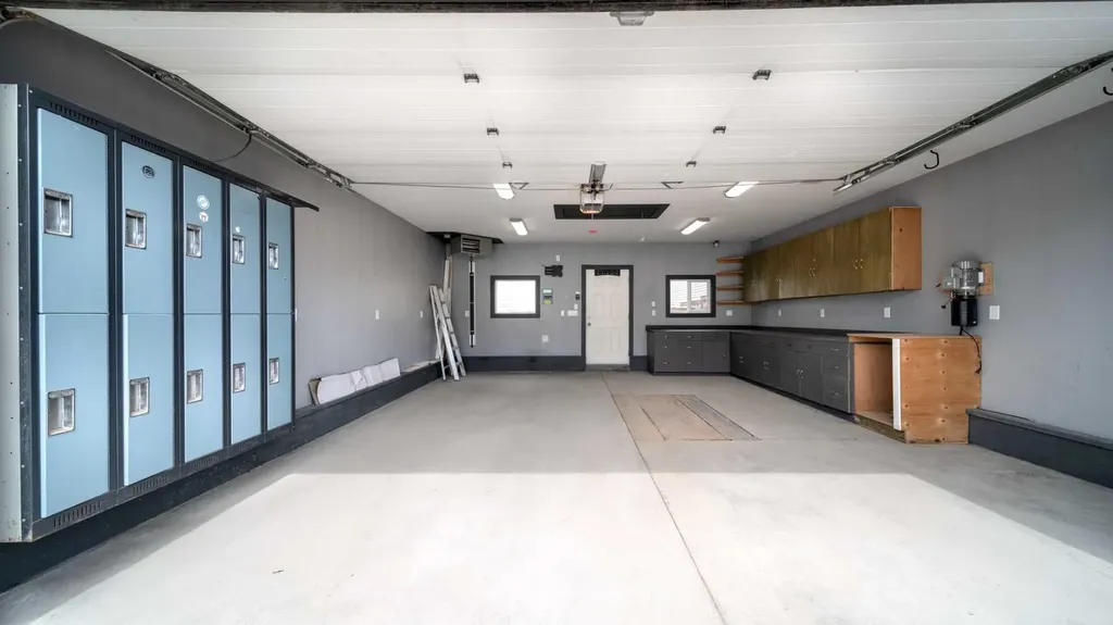367 Copperfield Heights SE Calgary AB T2Z 4R3