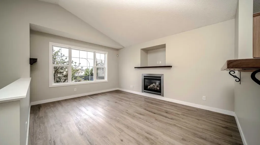 367 Copperfield Heights SE Calgary AB T2Z 4R3