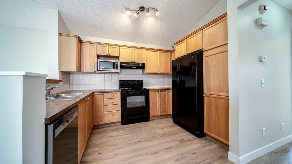 367 Copperfield Heights SE Calgary AB T2Z 4R3