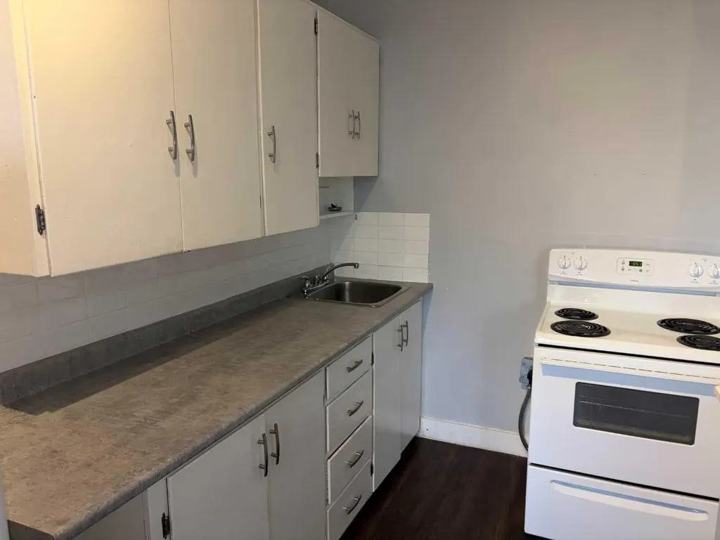 4840 50 Avenue Vermilion AB T9X 1T6
