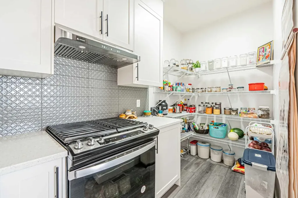 109 Homestead Crescent NE Calgary AB T3J 2K8