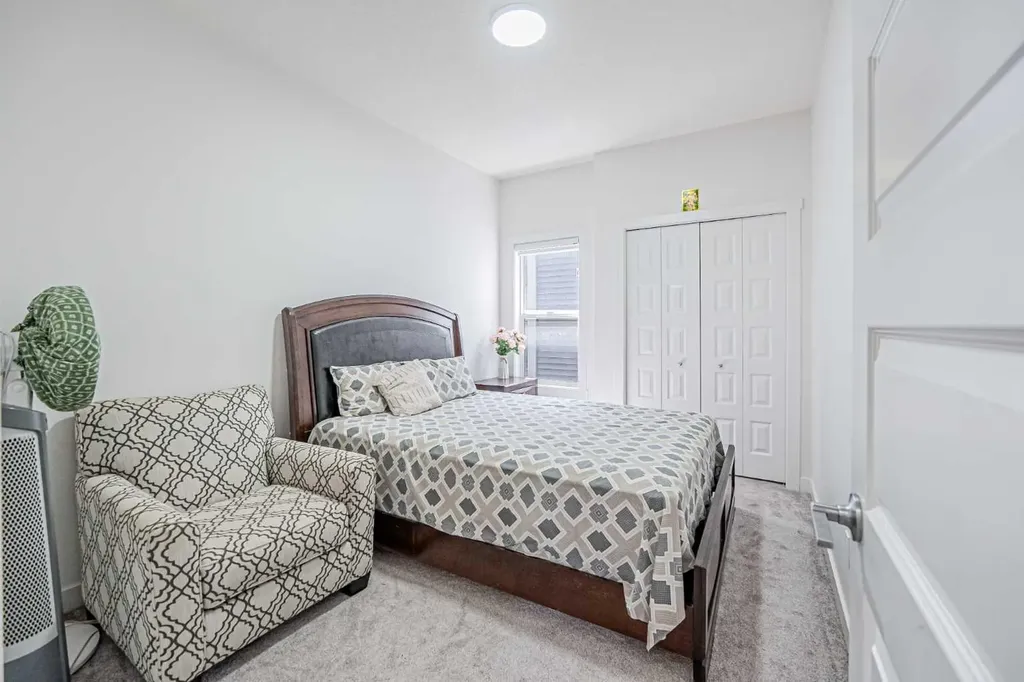 109 Homestead Crescent NE Calgary AB T3J 2K8
