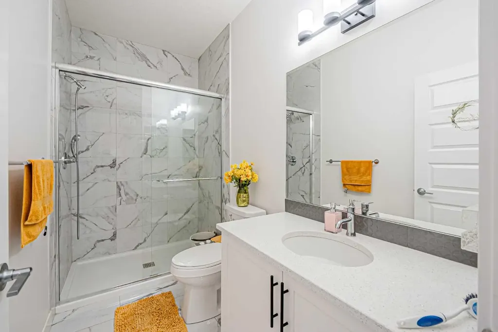 109 Homestead Crescent NE Calgary AB T3J 2K8