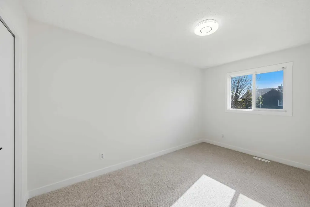 88 Saddletree Close NE Calgary AB T3J5H9