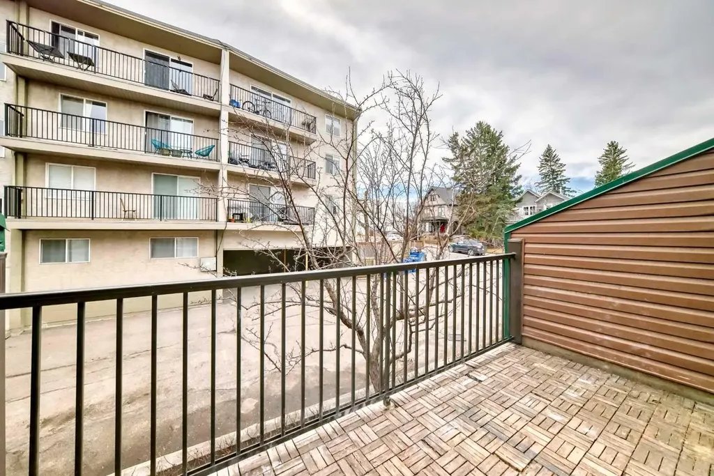 2400 15 Street SW Calgary AB T2T 5S3