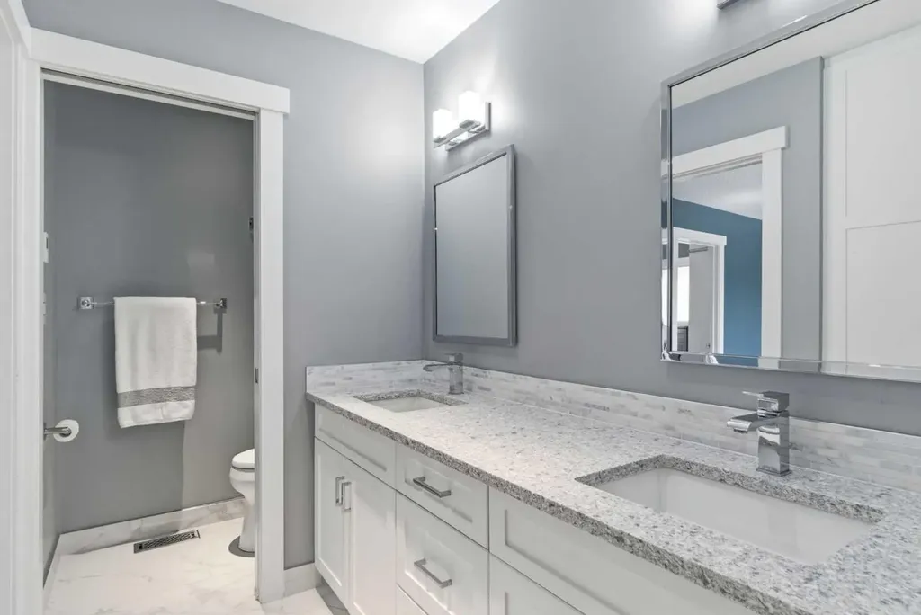 423 Lake Simcoe Crescent SE Calgary AB T2J5L3