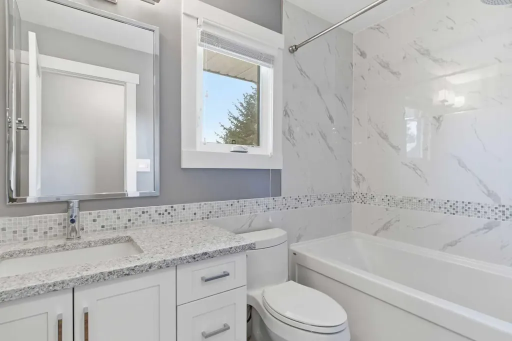 423 Lake Simcoe Crescent SE Calgary AB T2J5L3