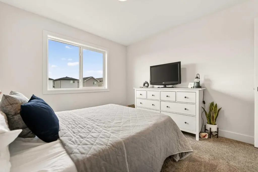 1048 Coalbrook Gate W Lethbridge AB T1J 5X2