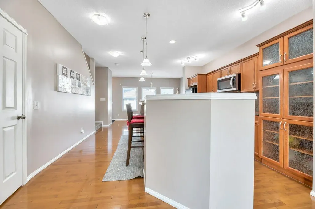 319 Saddlebrook Circle NE Calgary AB T3J 0J9