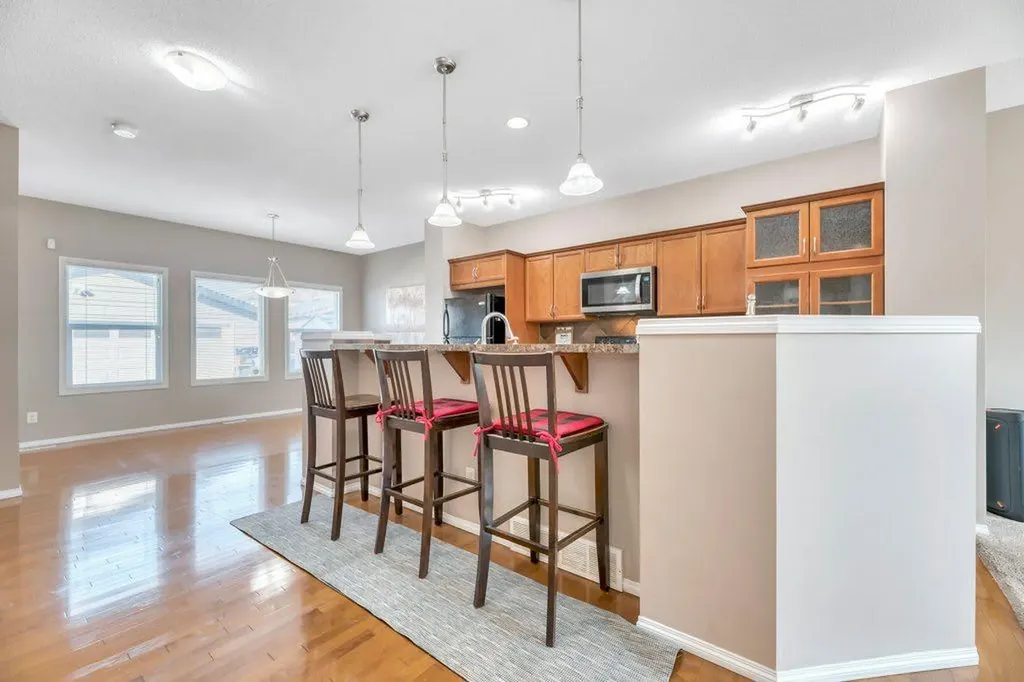 319 Saddlebrook Circle NE Calgary AB T3J 0J9