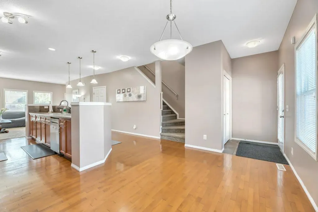 319 Saddlebrook Circle NE Calgary AB T3J 0J9