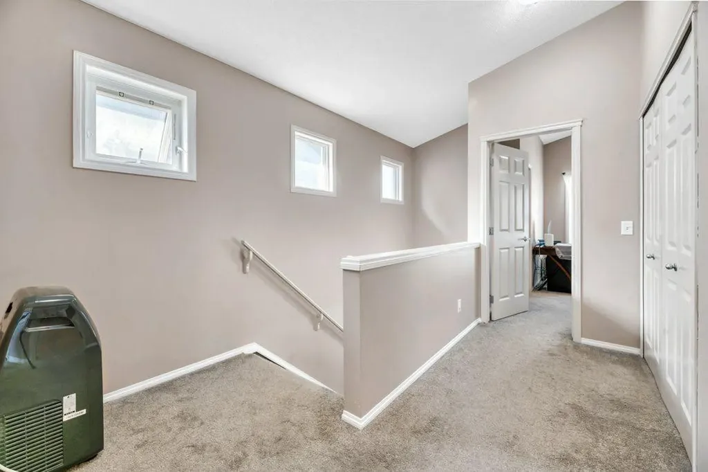 319 Saddlebrook Circle NE Calgary AB T3J 0J9