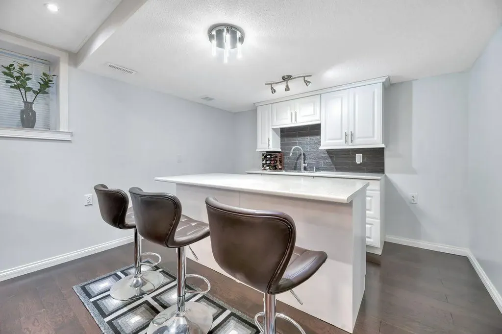 319 Saddlebrook Circle NE Calgary AB T3J 0J9