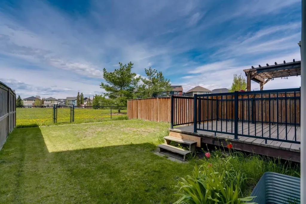 245 Auburn Crest Way SE Calgary AB T3M 1T6