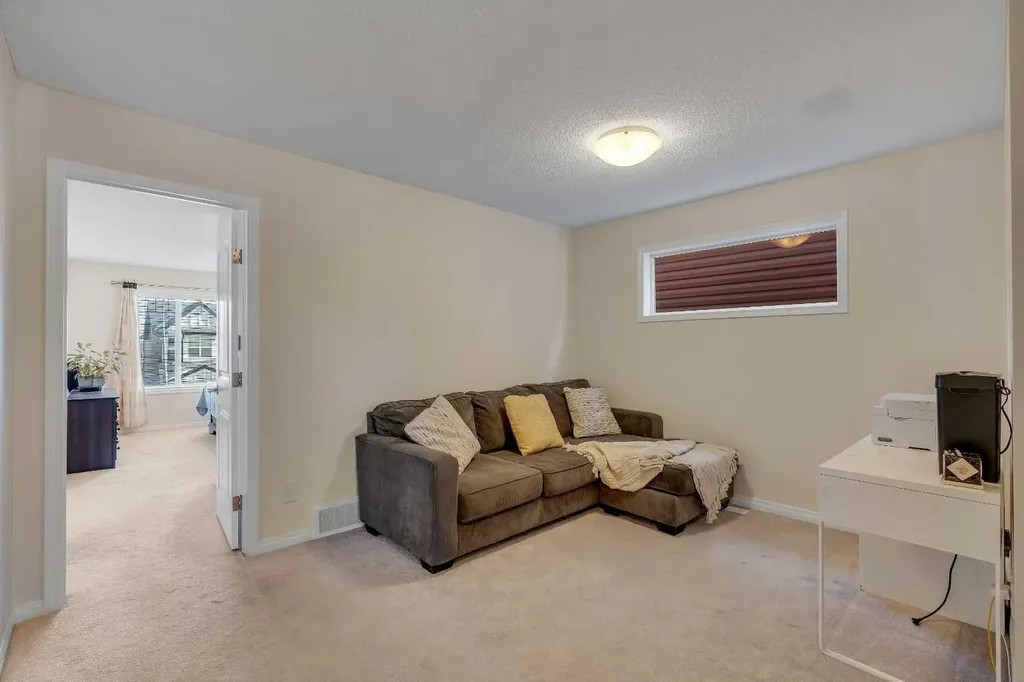 245 Auburn Crest Way SE Calgary AB T3M 1T6