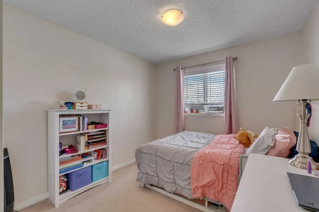 245 Auburn Crest Way SE Calgary AB T3M 1T6