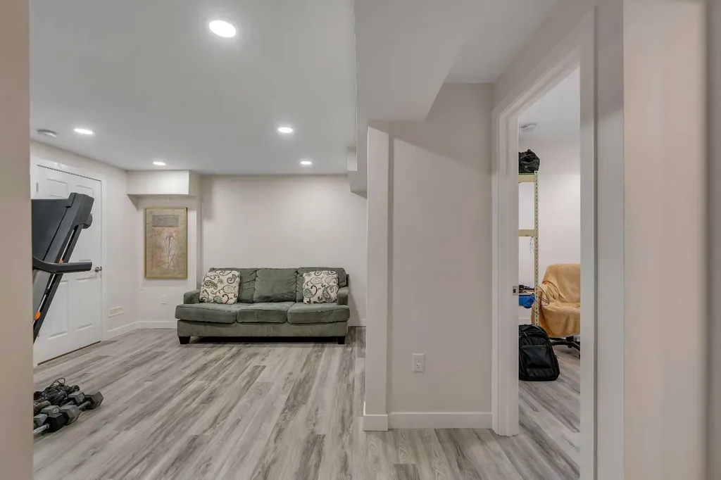 245 Auburn Crest Way SE Calgary AB T3M 1T6