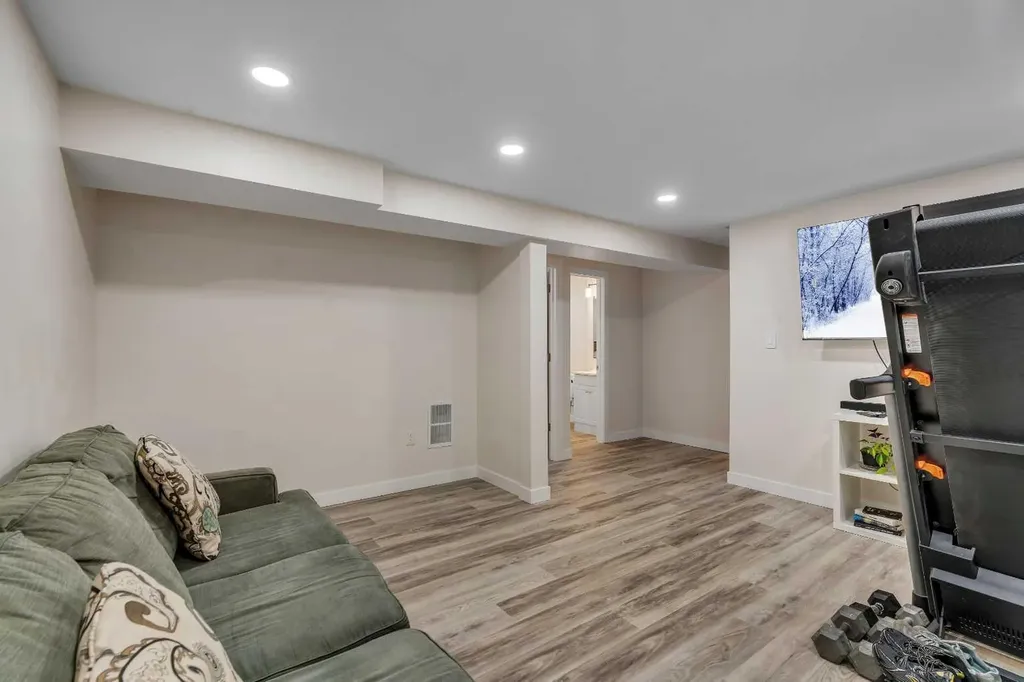 245 Auburn Crest Way SE Calgary AB T3M 1T6