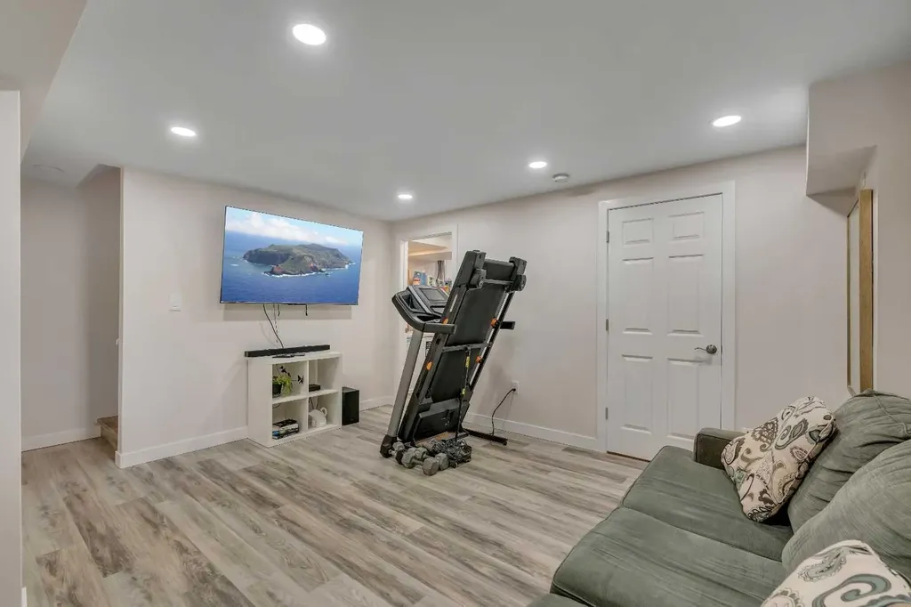 245 Auburn Crest Way SE Calgary AB T3M 1T6