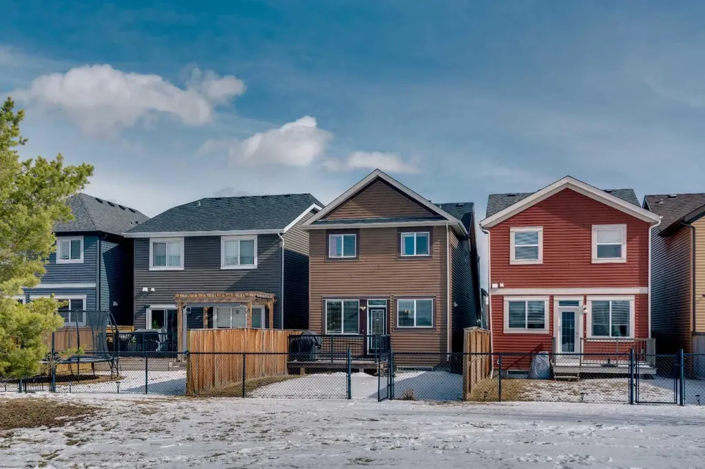 245 Auburn Crest Way SE Calgary AB T3M 1T6