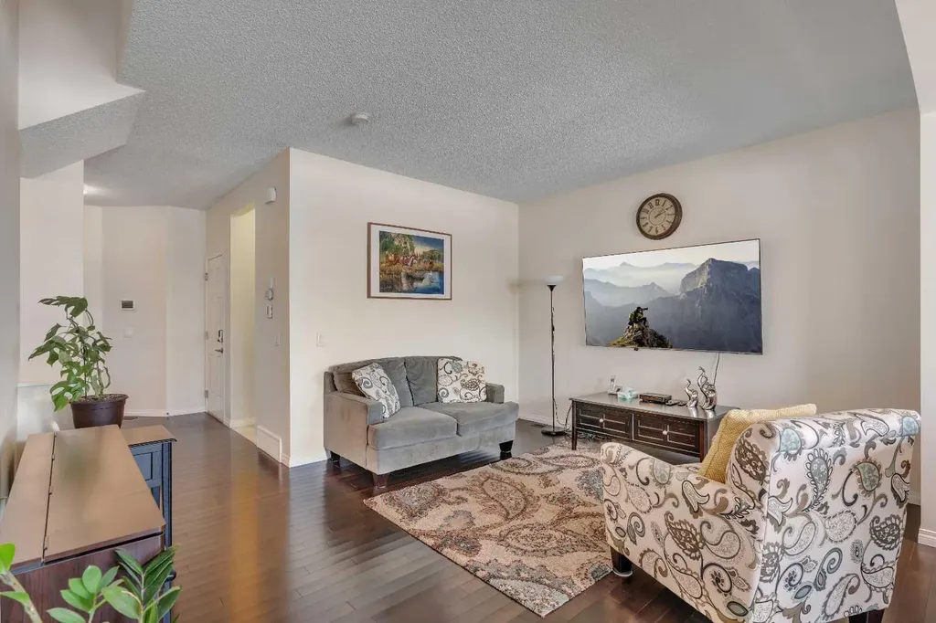 245 Auburn Crest Way SE Calgary AB T3M 1T6