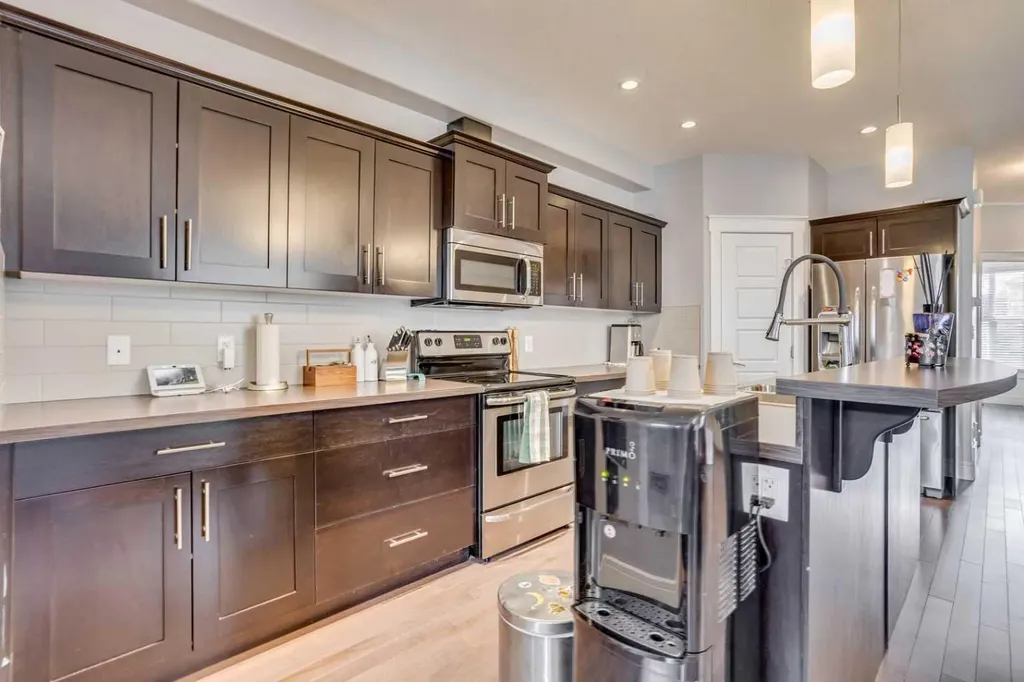 401 Sparrow Hawk Drive Fort Mcmurray AB T9K2Y2