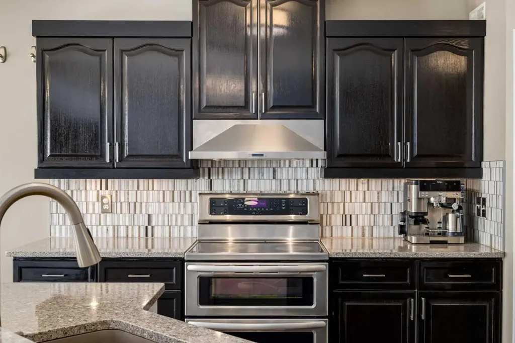331 Sierra Madre Court SW Calgary AB T3H 3G7