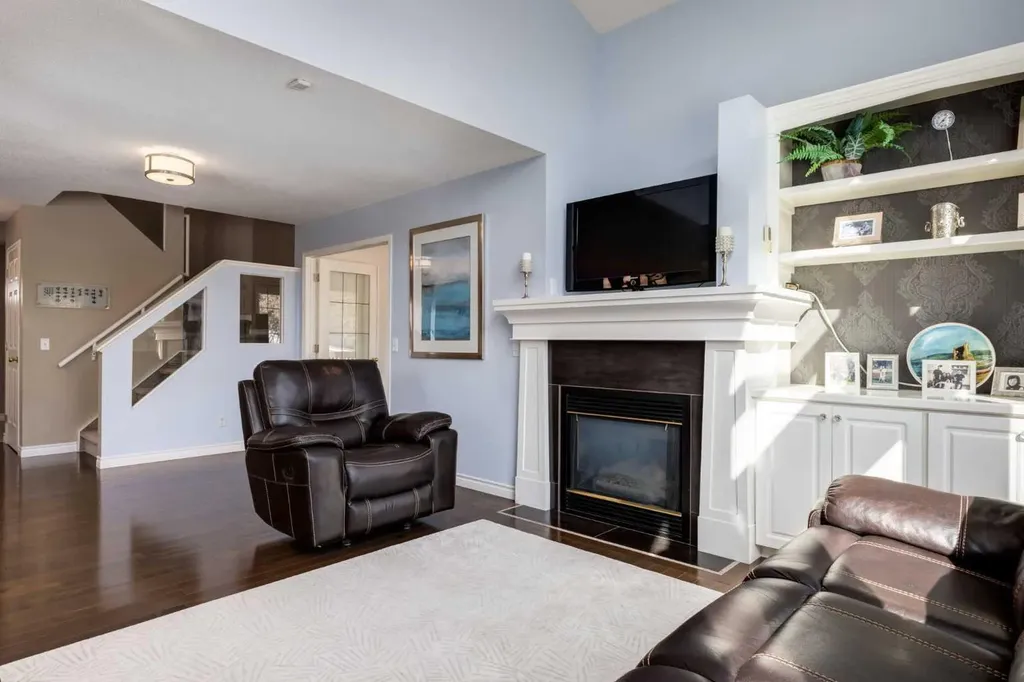 331 Sierra Madre Court SW Calgary AB T3H 3G7