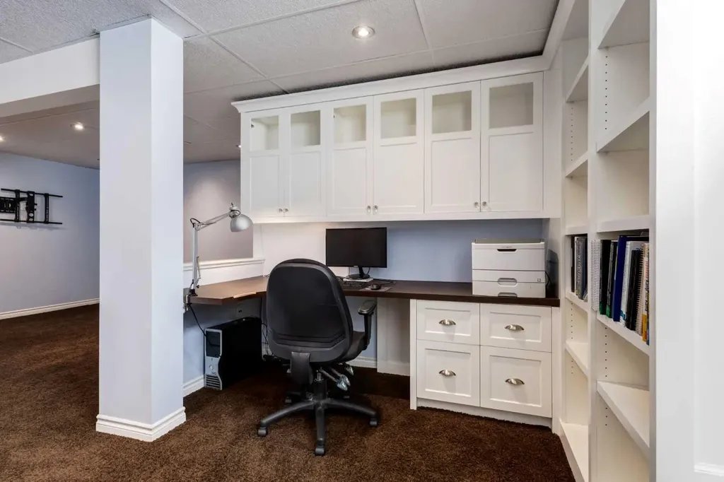 331 Sierra Madre Court SW Calgary AB T3H 3G7
