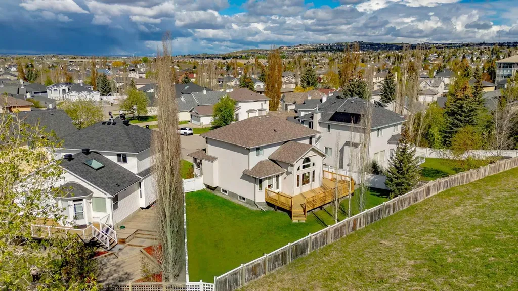 331 Sierra Madre Court SW Calgary AB T3H 3G7