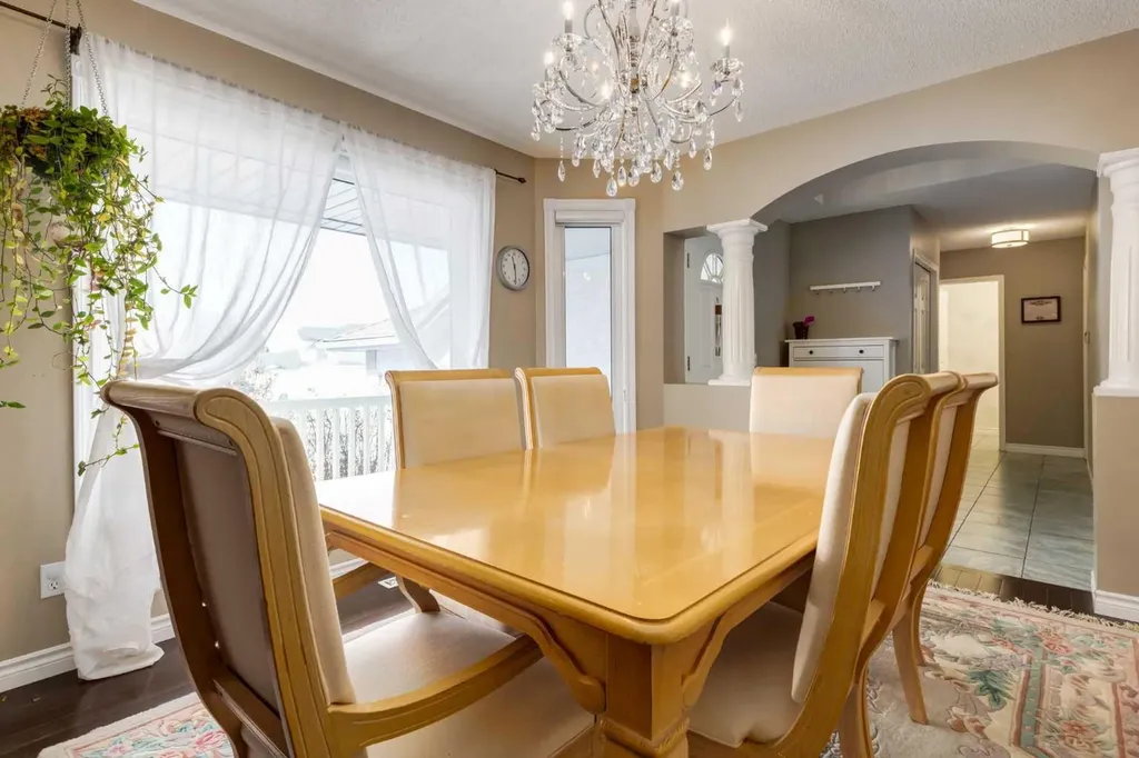 331 Sierra Madre Court SW Calgary AB T3H 3G7