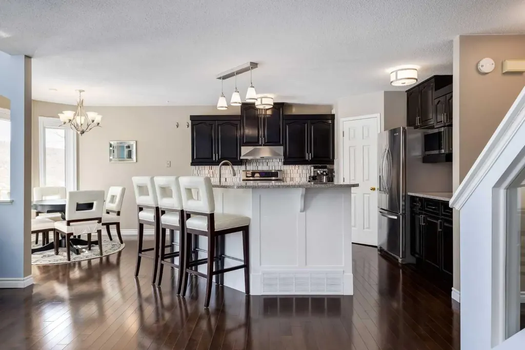 331 Sierra Madre Court SW Calgary AB T3H 3G7