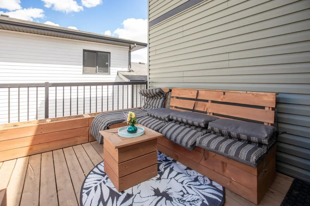 14 Tagish Avenue Red Deer AB T4P 0Y6