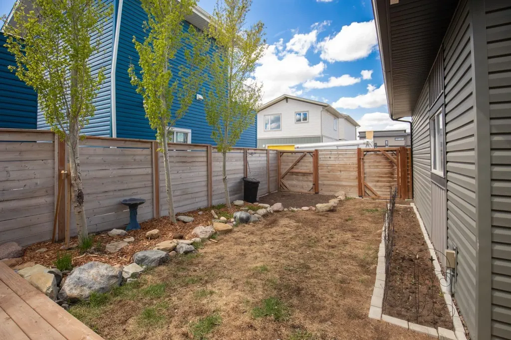 14 Tagish Avenue Red Deer AB T4P 0Y6